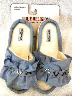 True Religion cushioned light blue ruffled slippers Size Medium NWT